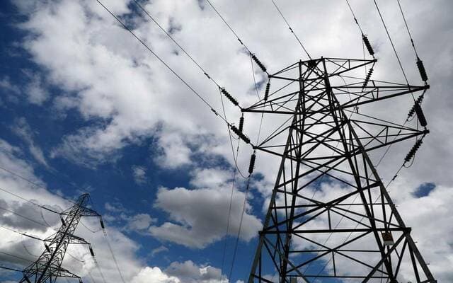 إنتاج الكهرباء في عُمان يرتفع 6.8% بنهاية مايو